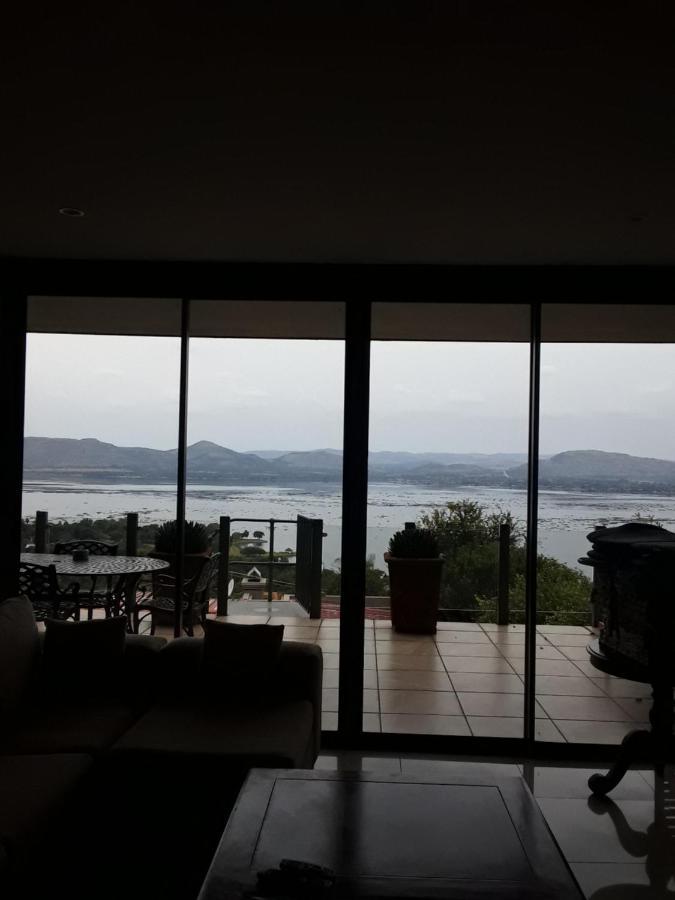 Thatch View Hartbeespoort Buitenkant foto