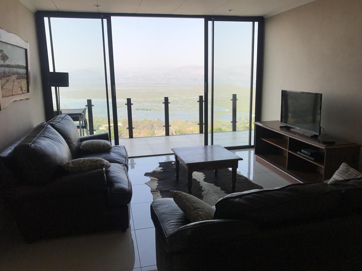Thatch View Hartbeespoort Buitenkant foto